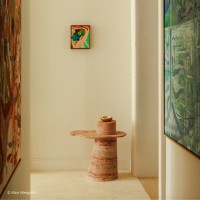<a href="https://www.galeriegosserez.com/artistes/donnersberg-emma.html">Emma Donnersberg</a> - Cloud - Guéridon